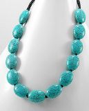 Collier de Pierres Turquoises